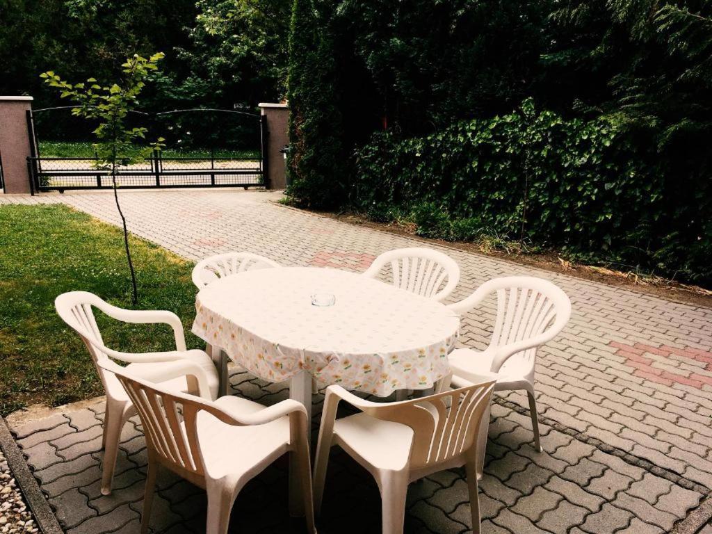 Lavender Apartment Siofok Dış mekan fotoğraf